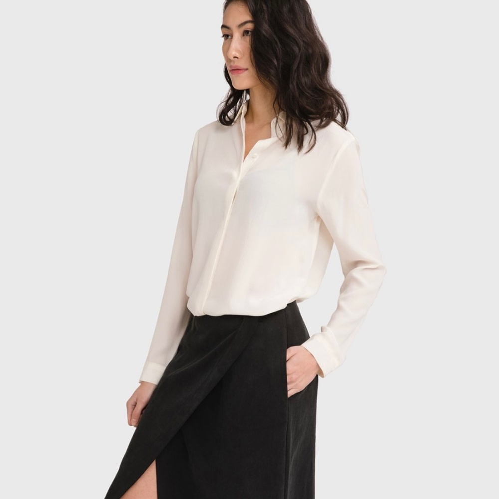 Grana 100% Silk Ivory Button Up XS